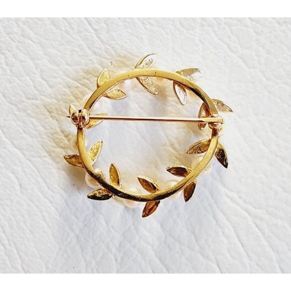 14k Yellow Gold Cultured Pearl Leaf Wreath Pin Brooch - Picture 4 of 7